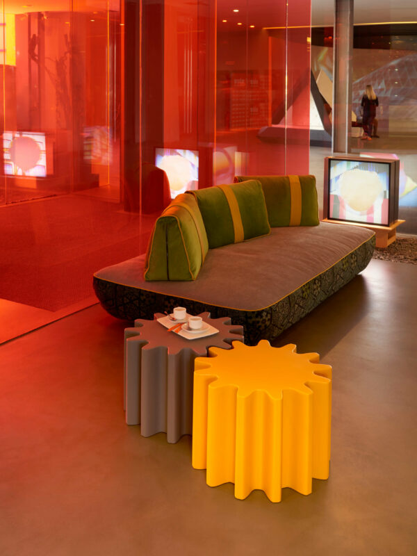 Slide Design Couchtisch Gear