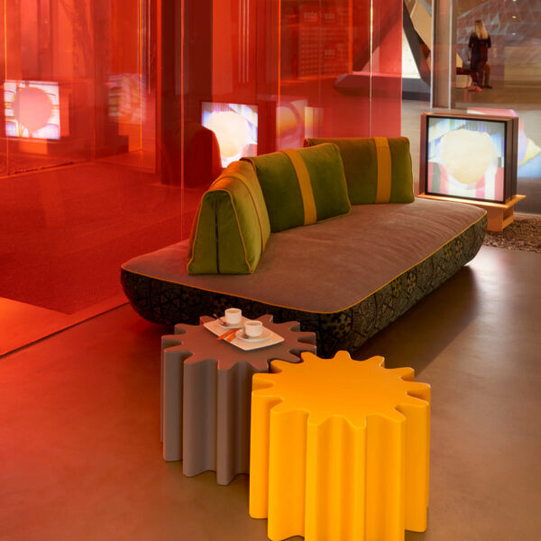 Slide Design Couchtisch Gear