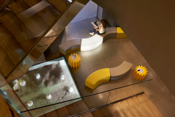 Slide Design Couchtisch Gear – Bild 2