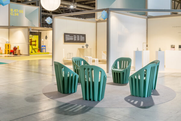 Slide Design Stuhl Coliseum – Bild 3