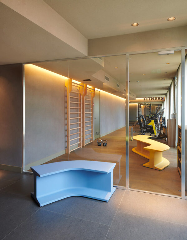 Slide Design Bank Iron