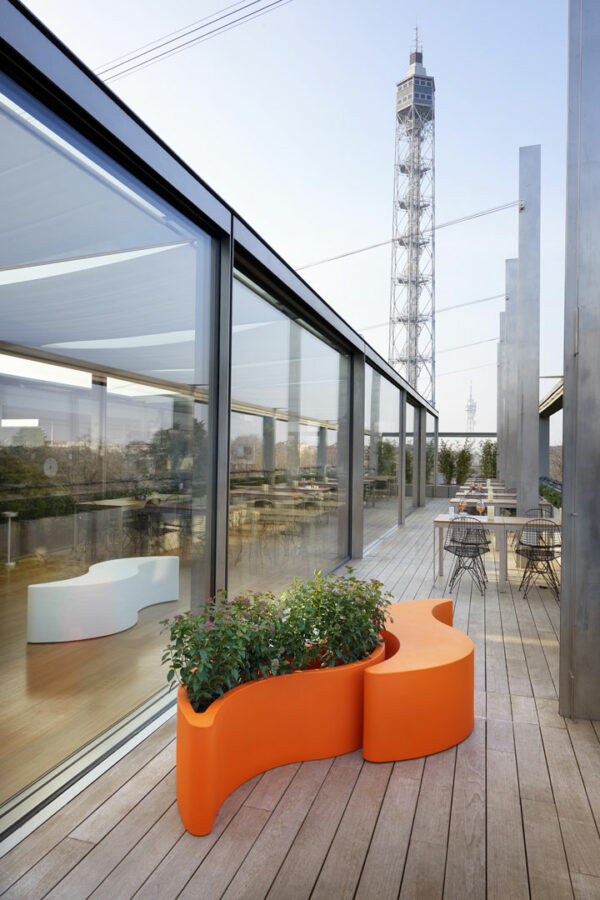 Slide Design Blumenkasten Wave