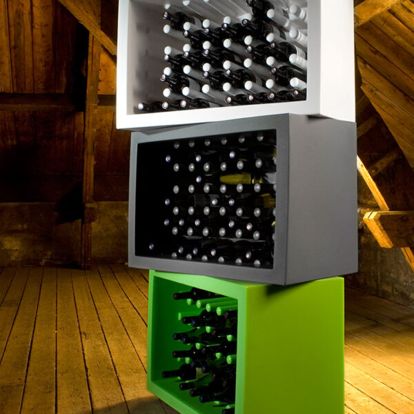 Slide Design Flaschenregal Bachus