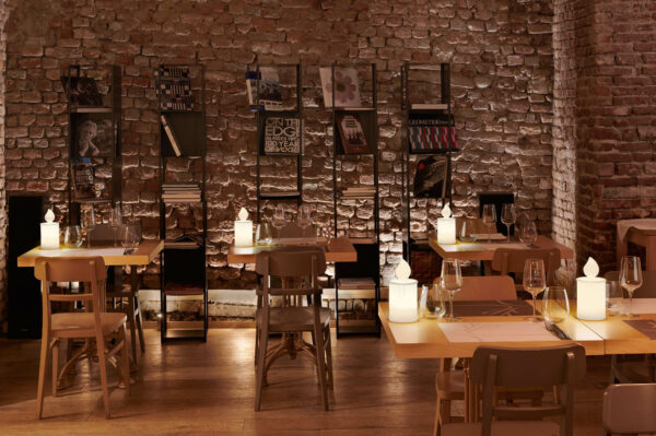 Slide Design Tischlampe Fiamma