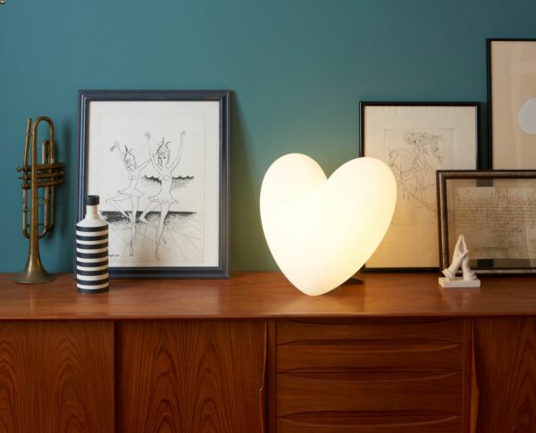 Slide Design Tischlampe Love