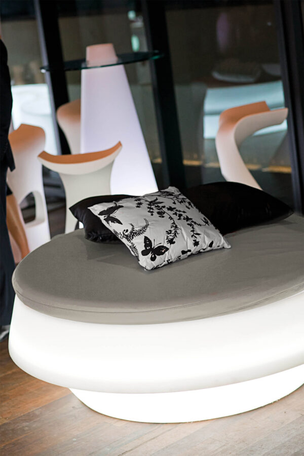 Slide Design Hocker Gió Pouf – Bild 4