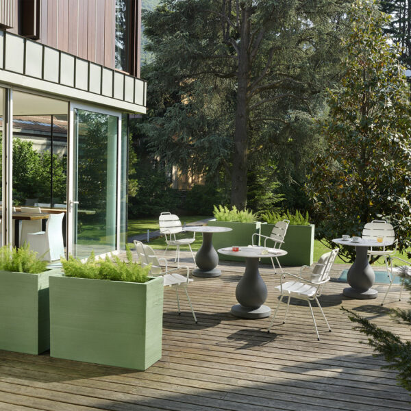 Slide Design Blumenkasten Quadra Separé