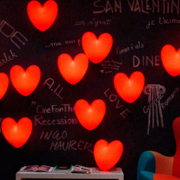 Slide Design Wandleuchte Love