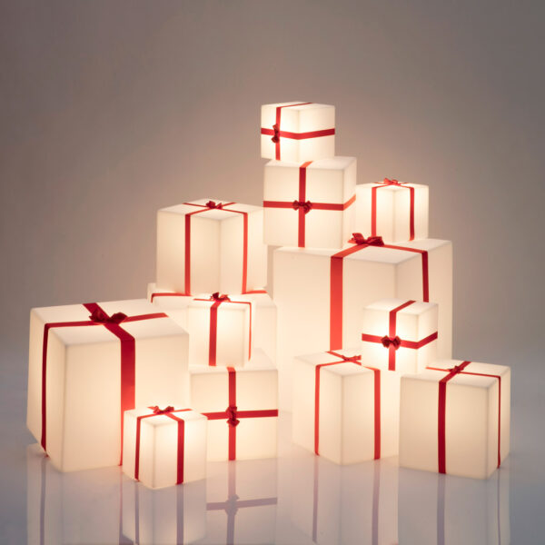 Slide Design Tischlampe Merry Cubo