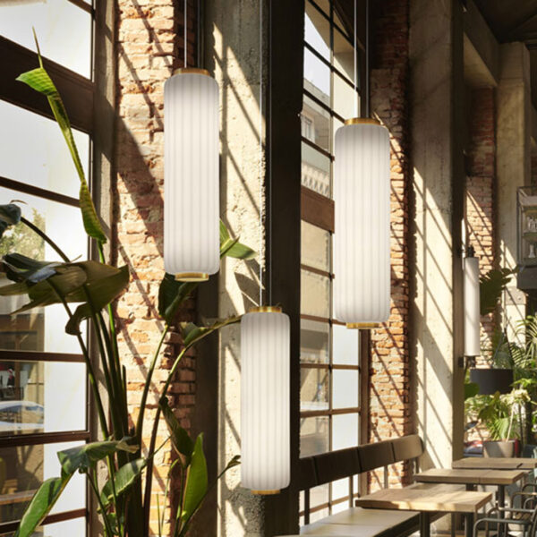 Slide Design Hängelampe Cordiale Lumiére