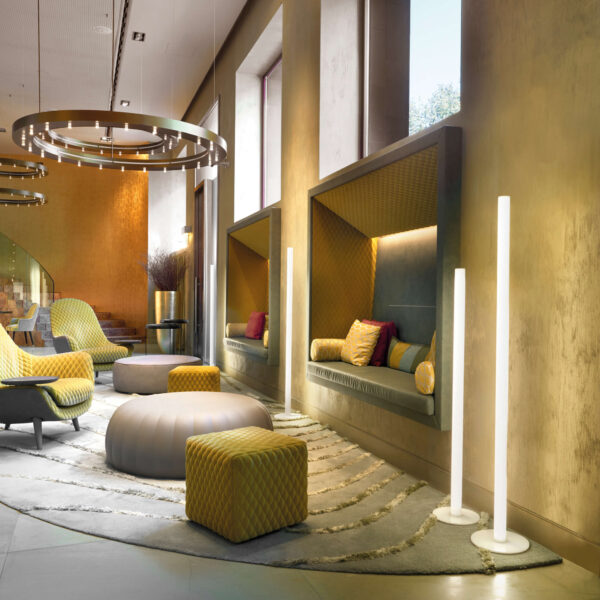 Slide Design Stehlampe Flux