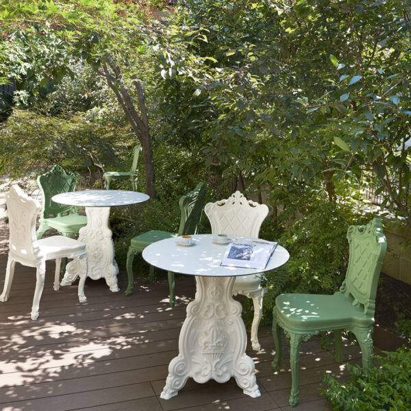 Slide Design Tisch Lord of Love